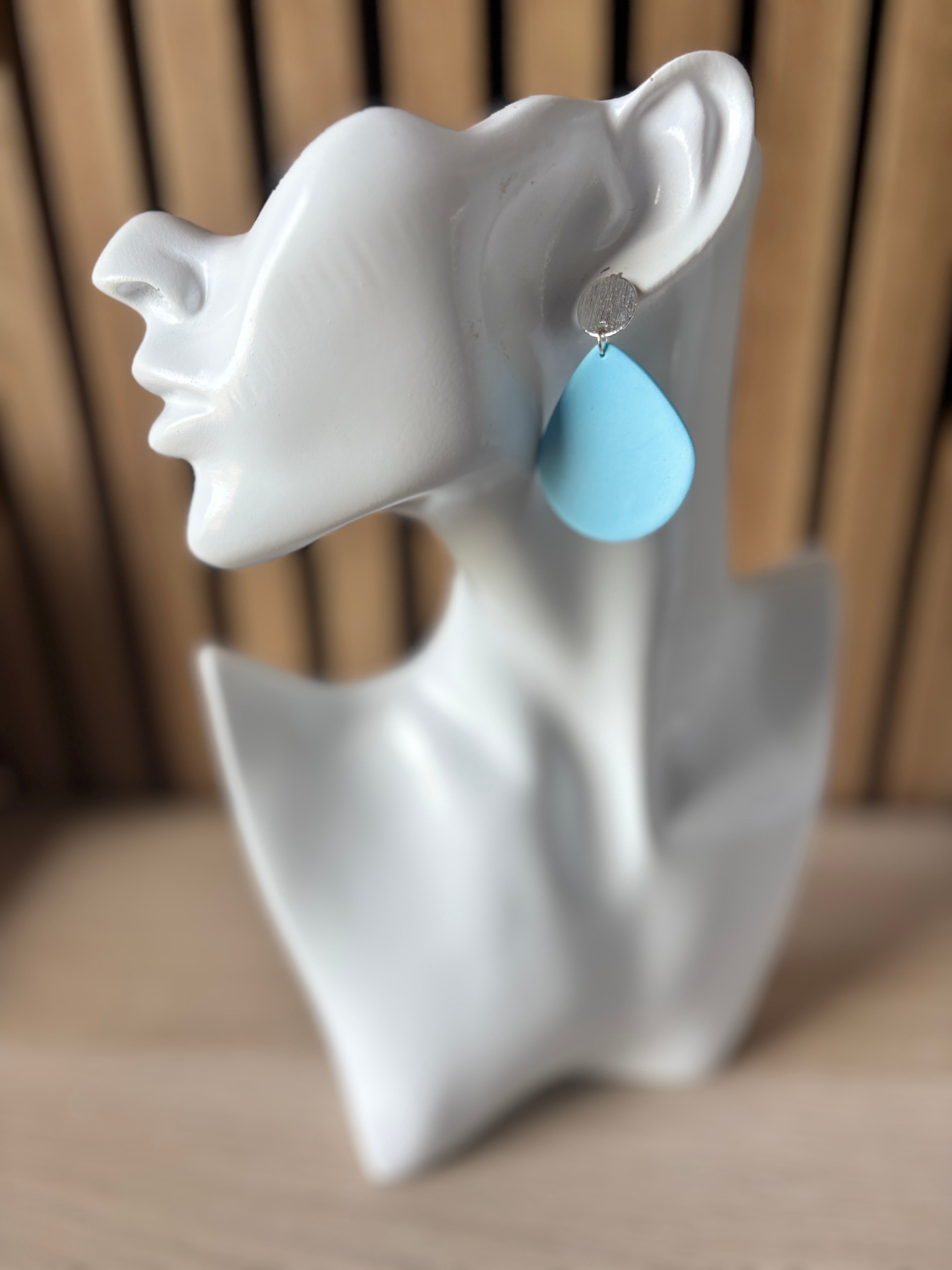 Iris licht blauw