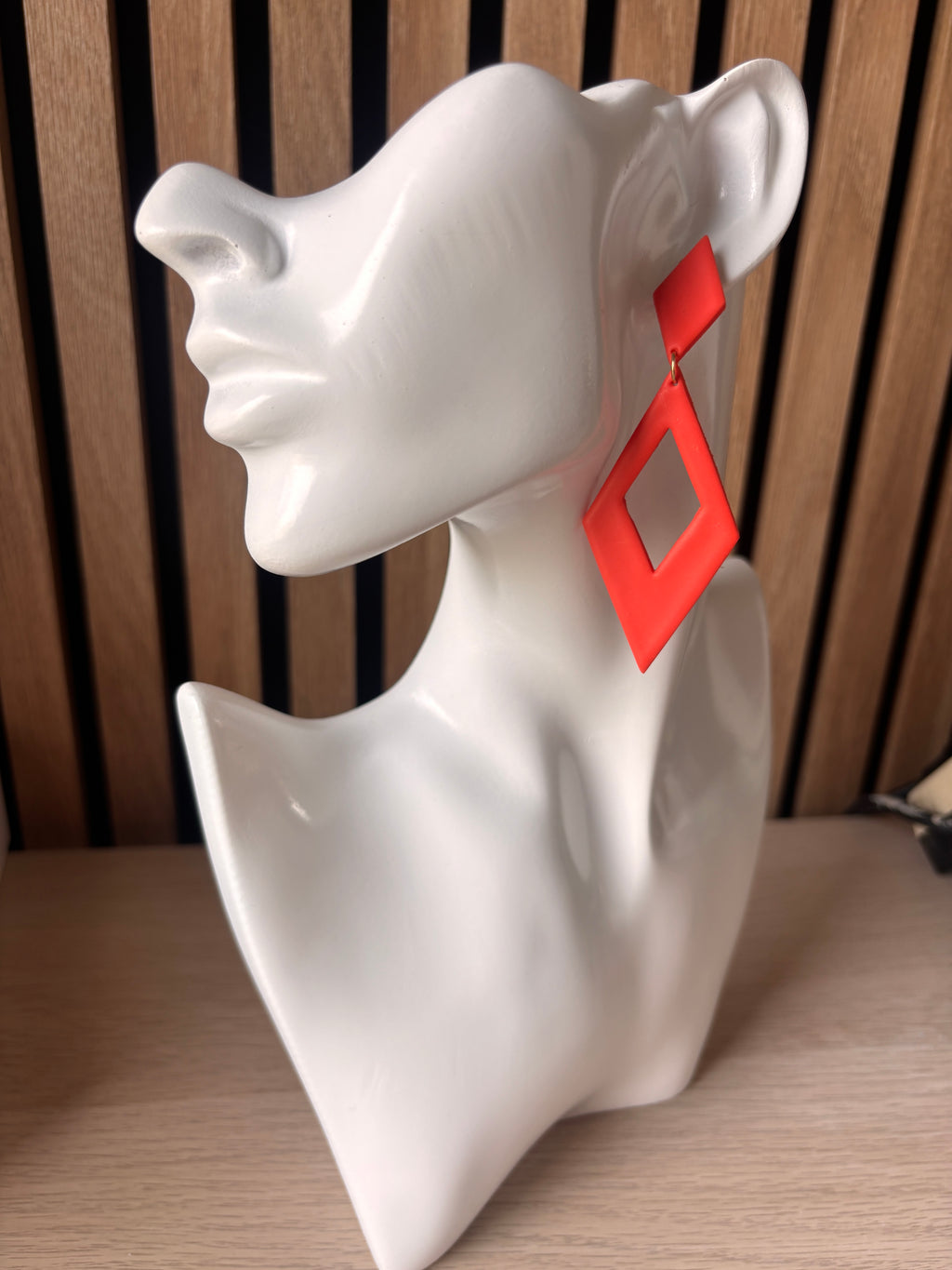Julie oorbellen poppy rood