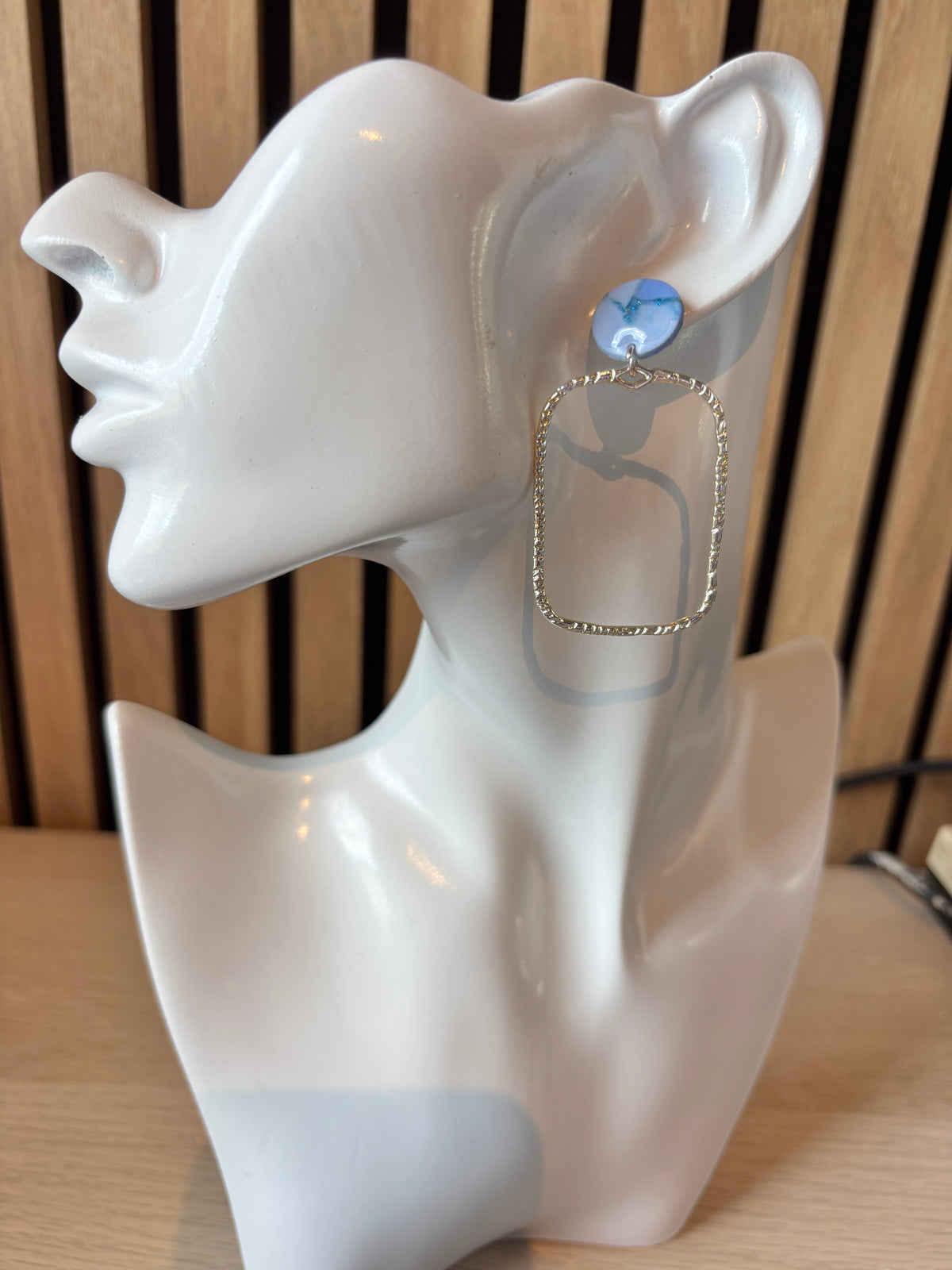 Rosanna oorbellen zilver blauw